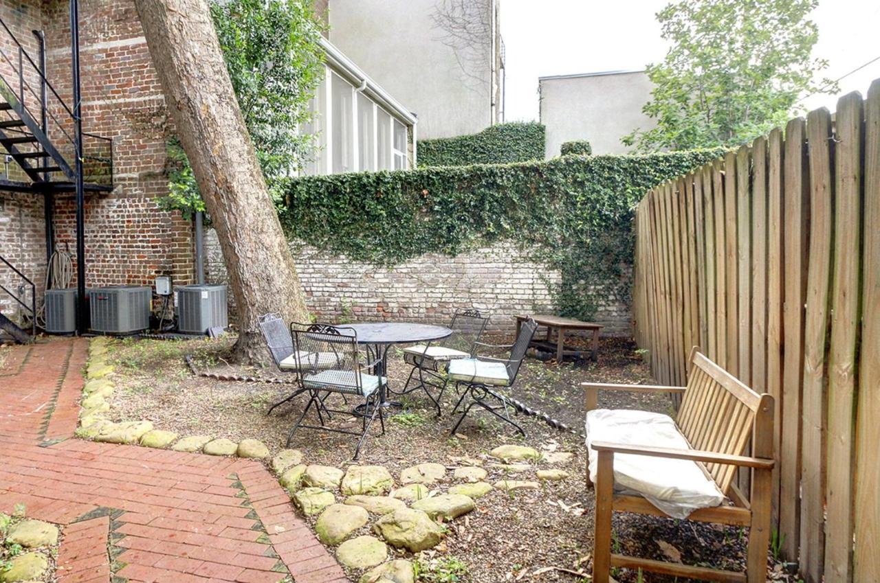 Apartamento Oglethorpe Manor Garden Level Savannah Exterior foto